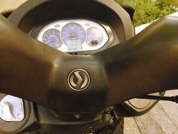 2011 Sym Joyride, серебристый, 130000 рублей - вид 2