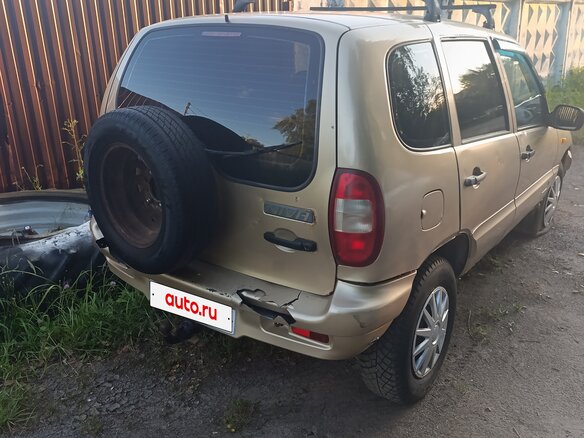 2004 Chevrolet Niva I, жёлтый - вид 4