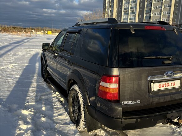 2007 Ford Explorer IV, серый, 1250000 рублей - вид 9