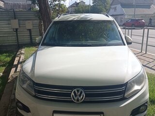 2014 Volkswagen Tiguan I Рестайлинг, белый, 1650000 рублей, вид 1
