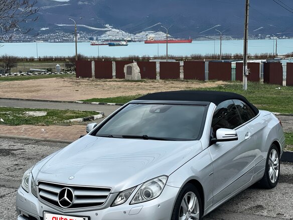 2010 Mercedes-Benz E-Класс 200 5G-Tronic IV (W212, S212, C207), серый, 2350000 рублей