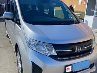 2019 Honda Stepwgn V Рестайлинг, серебристый, 1900000 рублей, вид 4