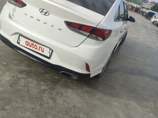 2019 Hyundai Sonata VII (LF) Рестайлинг, белый, 2150000 рублей, вид 2