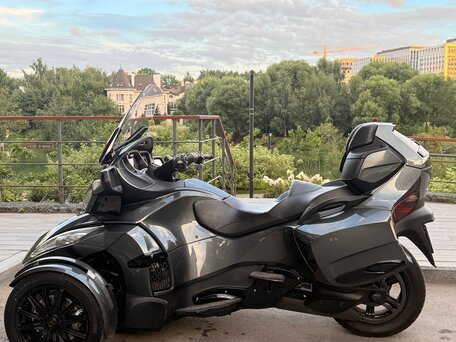 2017 BRP Can-Am Spyder, серый, 1999000 рублей, вид 1