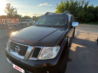2010 Nissan Navara (Frontier) III (D40) Рестайлинг, чёрный, 1370000 рублей, вид 2