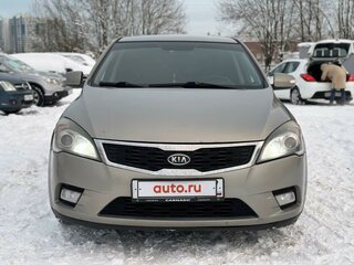 2011 Kia Ceed I Рестайлинг, серебристый, 765000 рублей, вид 2