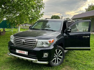 2013 Toyota Land Cruiser 200 Series Рестайлинг 1, чёрный, 4850000 рублей, вид 1