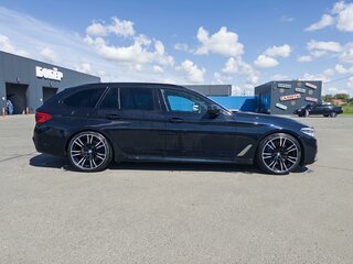 2019 BMW 5 серии 540d xDrive VII (G30/G31/G38), чёрный, 4400000 рублей, вид 1