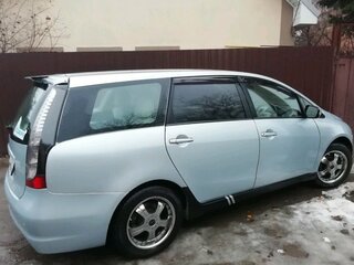 2004 Mitsubishi Grandis I, серебристый, 430000 рублей, вид 2