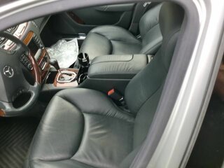 2002 Mercedes-Benz S-Класс 350 IV (W220) Рестайлинг, серебристый, 950000 рублей, вид 4