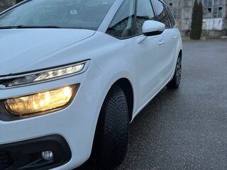 2018 Citroen C4 SpaceTourer Grand I, белый, 1650000 рублей, вид 1