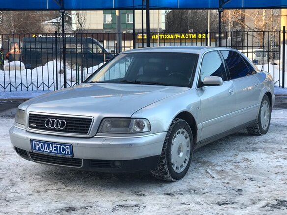 2000 Audi A8, серебристый