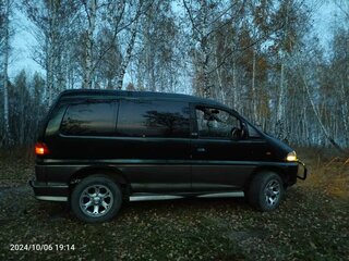 1994 Mitsubishi Delica IV, зелёный, 720000 рублей, вид 5