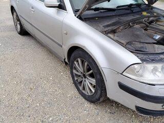 2001 Volkswagen Passat B5 Рестайлинг, серебристый, 270000 рублей, вид 2