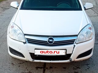 2011 Opel Astra H Рестайлинг, белый, 330900 рублей, вид 2