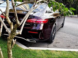 2019 Mercedes-Benz E-Класс 200 V (W213, S213, C238), красный, 4400000 рублей, вид 3