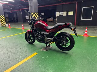 2019 Honda NC 750S, красный, 875000 рублей, вид 5