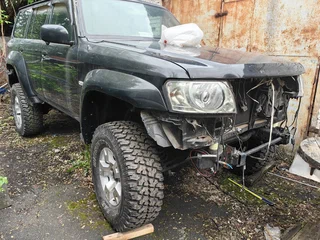 2008 Nissan Patrol V (Y61) Рестайлинг, чёрный, 3200000 рублей, вид 3