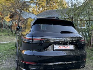 2019 Porsche Cayenne S III, чёрный, 7800000 рублей, вид 3