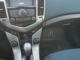 2012 Chevrolet Cruze I Рестайлинг, чёрный, 650000 рублей, вид 5