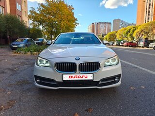 2016 BMW 5 серии 520d VI (F10/F11/F07) Рестайлинг, белый, 2500000 рублей, вид 2