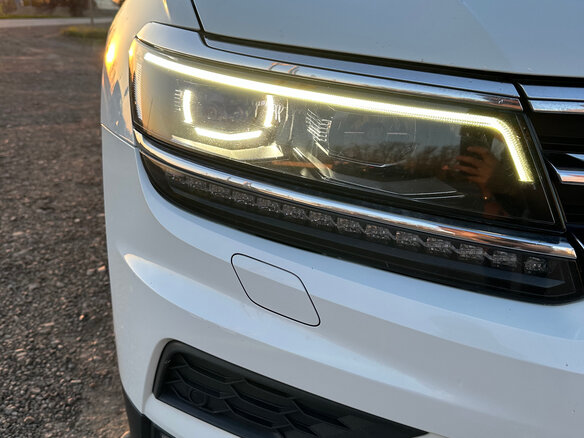 2017 Volkswagen Tiguan II, белый, 2199000 рублей - вид 12