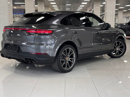 2021 Porsche Cayenne Coupé III, серый, вид 4