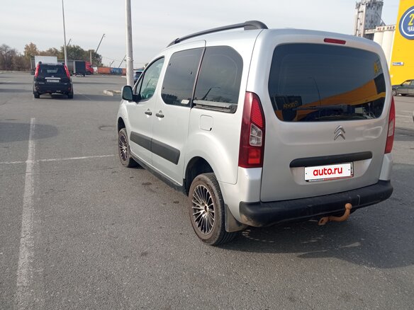 2013 Citroen Berlingo II Рестайлинг, серебристый, 999000 рублей - вид 3