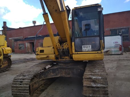 2004 Komatsu PC200-7, золотистый, 3500000 рублей, вид 2