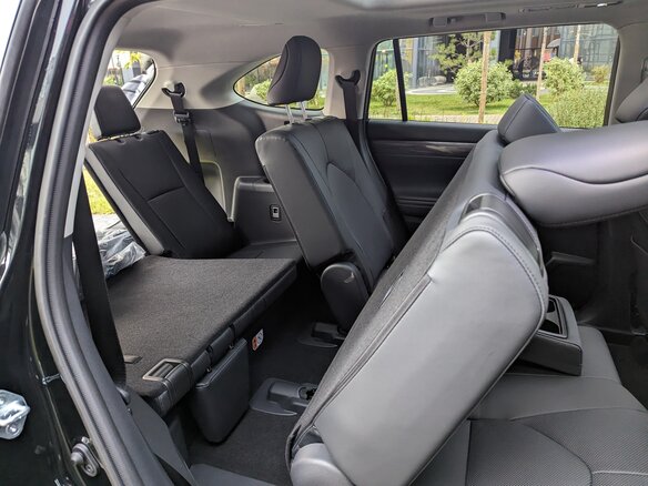 2026 Toyota Highlander IV (XU70), чёрный, 5390000 рублей - вид 19