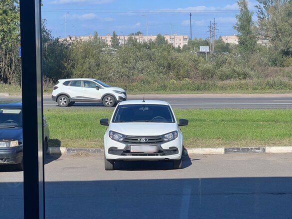 2020 Lada (ВАЗ) Granta I Рестайлинг, белый, 750000 рублей - вид 9