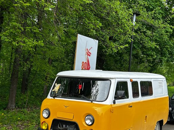 2002 УАЗ 3909, жёлтый, 400000 рублей - вид 1