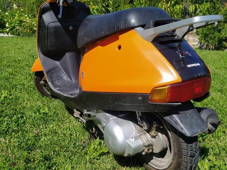 2000 Honda Lead 50, оранжевый, 50000 рублей, вид 4
