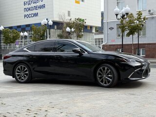 2019 Lexus ES 250 VII, чёрный, 5790000 рублей, вид 3