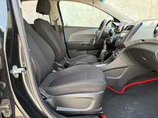 2014 Chevrolet Aveo II, чёрный, 525000 рублей, вид 5