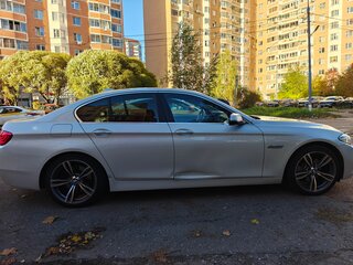 2016 BMW 5 серии 520d VI (F10/F11/F07) Рестайлинг, белый, 2500000 рублей, вид 4