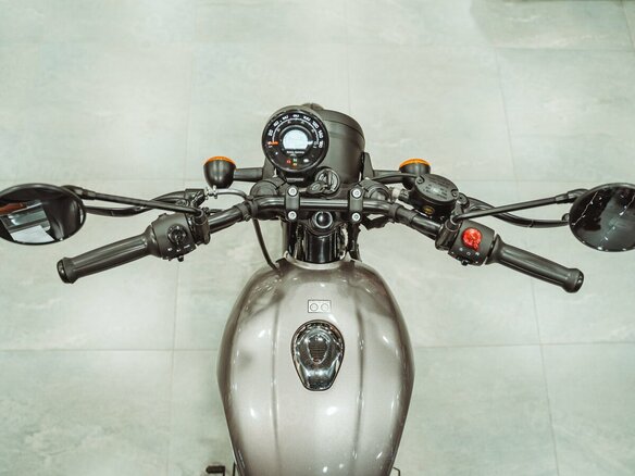 2026 Royal Enfield Hunter, серебристый, 432000 рублей - вид 6