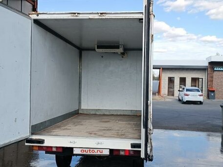 2011 Hyundai Porter, серебристый, 900000 рублей, вид 2