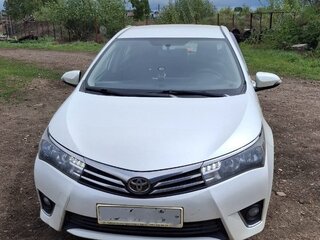 2015 Toyota Corolla XI (E160, E170, E180), белый, 1450000 рублей, вид 1