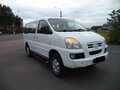 2005 Hyundai H-1 I Рестайлинг, белый - вид 3