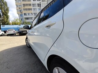 2012 Kia Rio III, белый, 850000 рублей, вид 4