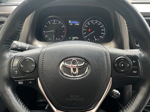 2019 Toyota RAV4 IV (XA40) Рестайлинг, чёрный, 3750000 рублей - вид 10