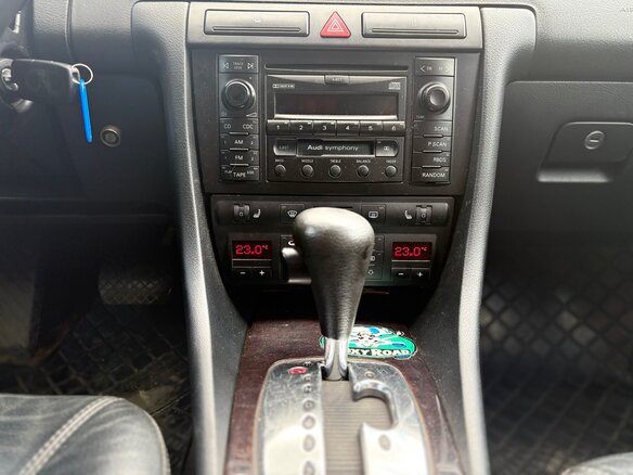 1998 Audi A6 II (C5), серый, 440000 рублей - вид 21