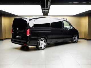 2026 Mercedes-Benz V-Класс Extra Long 300 d экстра длинный III (W447) Рестайлинг 2, чёрный, 34600000 рублей, вид 4
