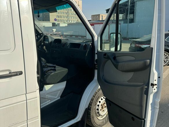 2018 Mercedes-Benz Sprinter, белый, 1500000 рублей - вид 6