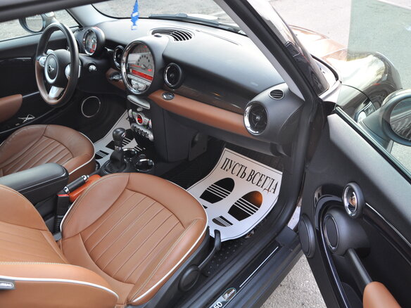 2010 Mini Hatch Cooper S II (R56) Рестайлинг, коричневый - вид 5