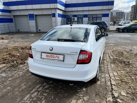 2019 Skoda Rapid I Рестайлинг, белый, 745000 рублей, вид 4