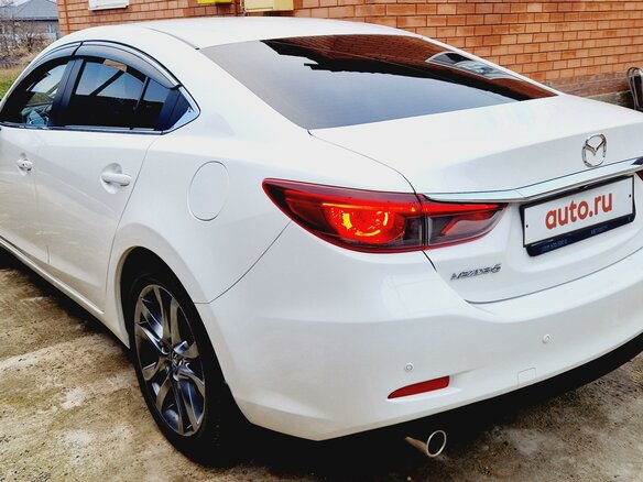 2016 Mazda 6 III (GJ) Рестайлинг, белый, 1950000 рублей - вид 16