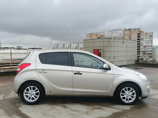 2010 Hyundai i20 I, бежевый, 475000 рублей, вид 5
