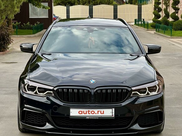 2018 BMW 5 серии M550d xDrive VII (G30/G31/G38), синий, 4880000 рублей - вид 5